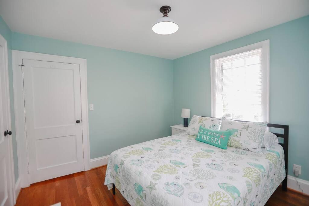 Villa Coastal Getaway At Ocean View Norfolk
