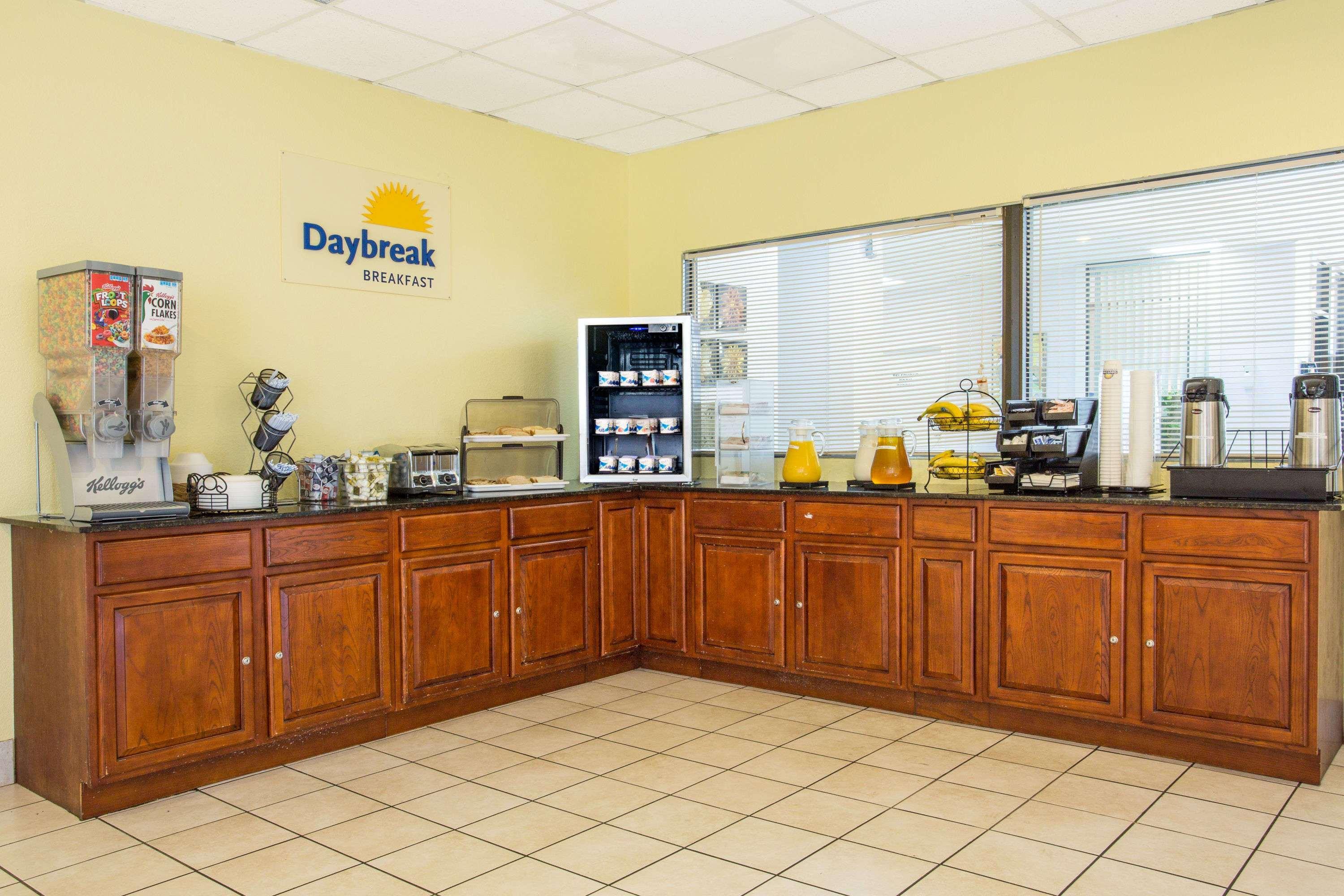 Days By Wyndham Military Circle Norfolk