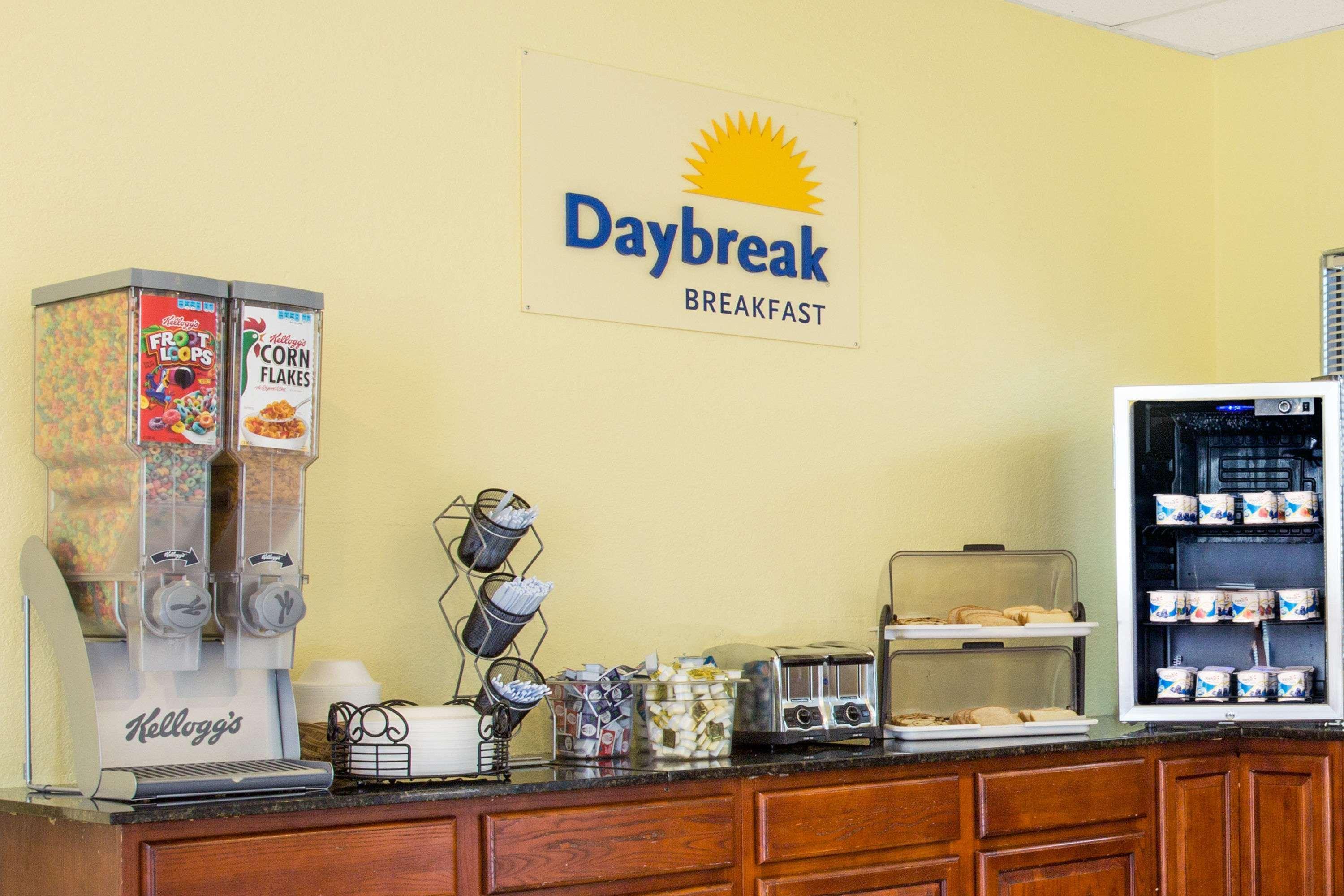Hotel Days By Wyndham Military Circle Norfolk