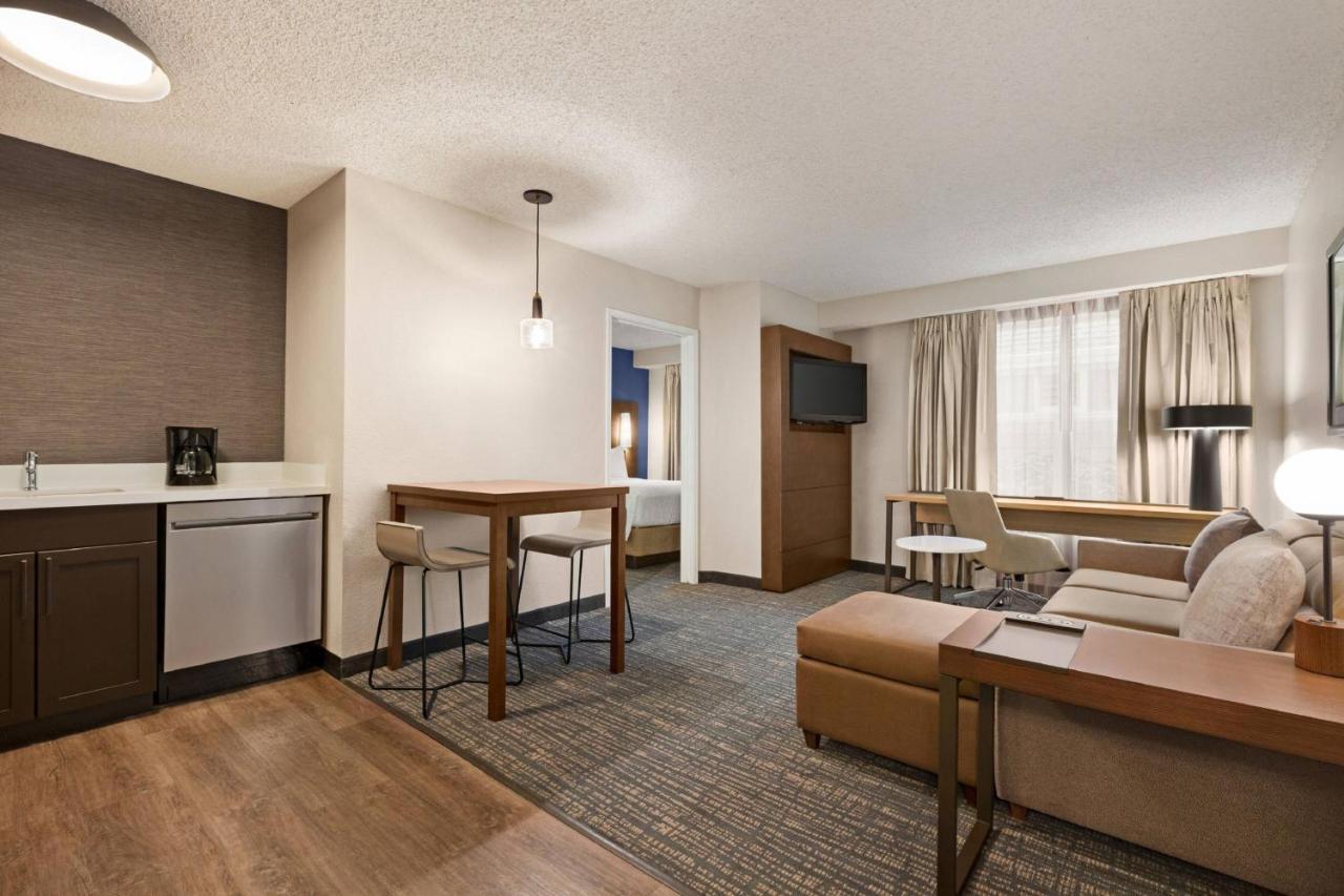 By Marriott Airport 3* Norfolk