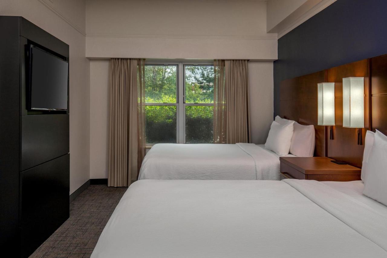 By Marriott Airport 3* Norfolk