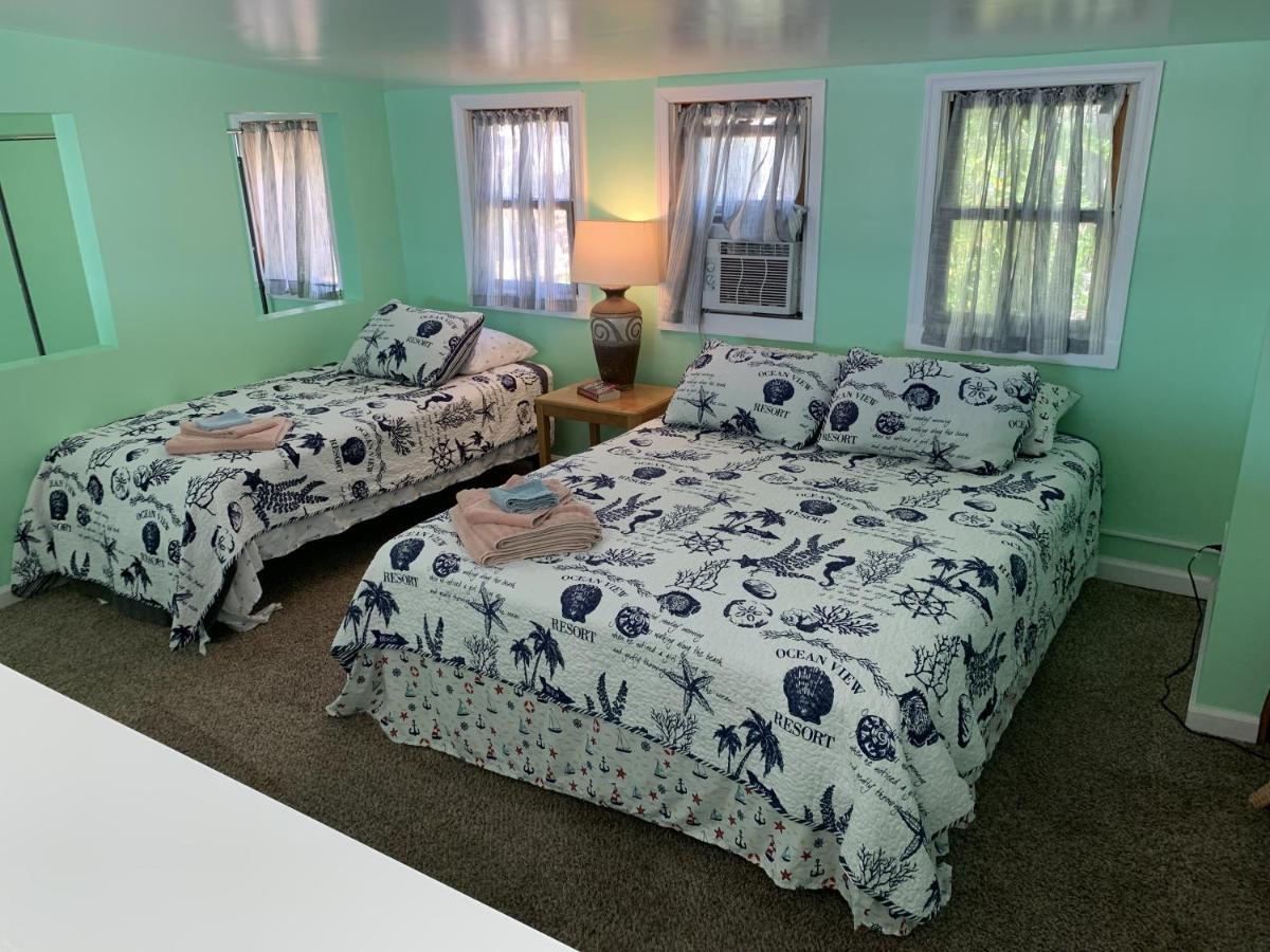 The Boat House - Water Front, Wifi, Pet Friendly Holiday home *