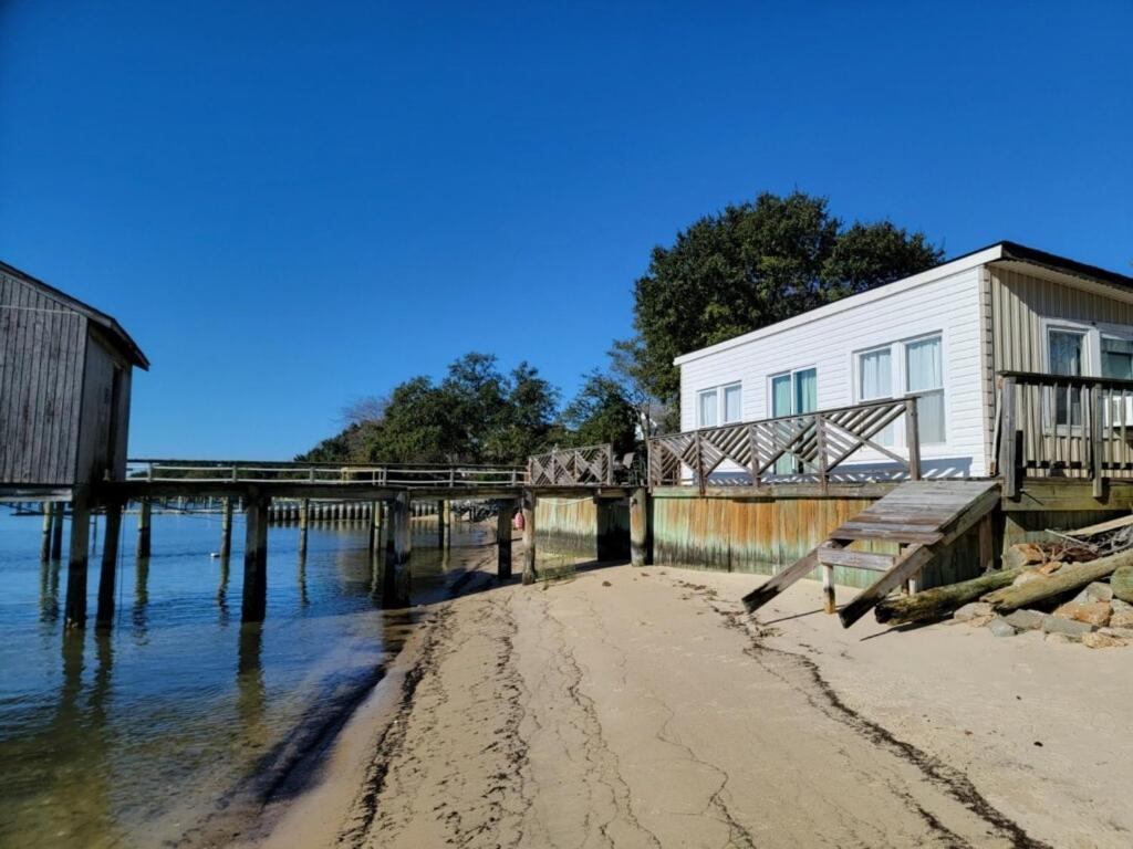 The Boat House - Water Front, Wifi, Pet Friendly Norfolk