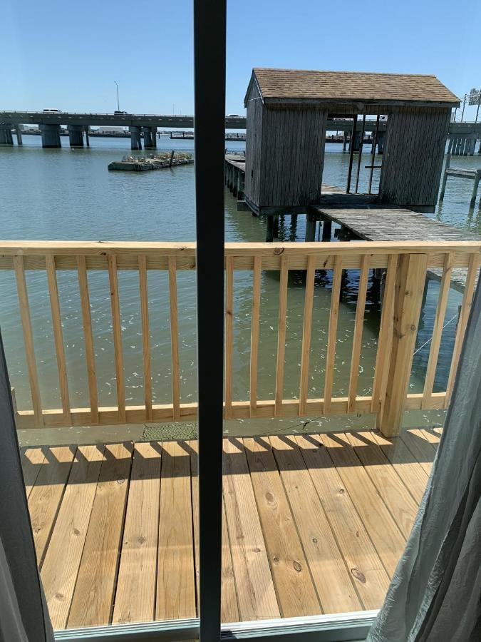 The Boat House - Water Front, Wifi, Pet Friendly Norfolk