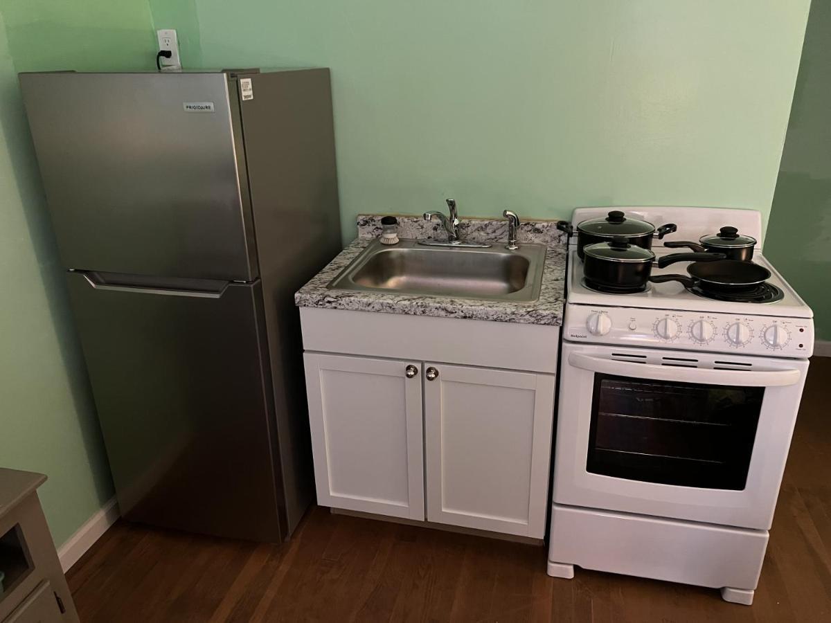 Boat House - Water Front Pets Wifi Smart Tv Apts