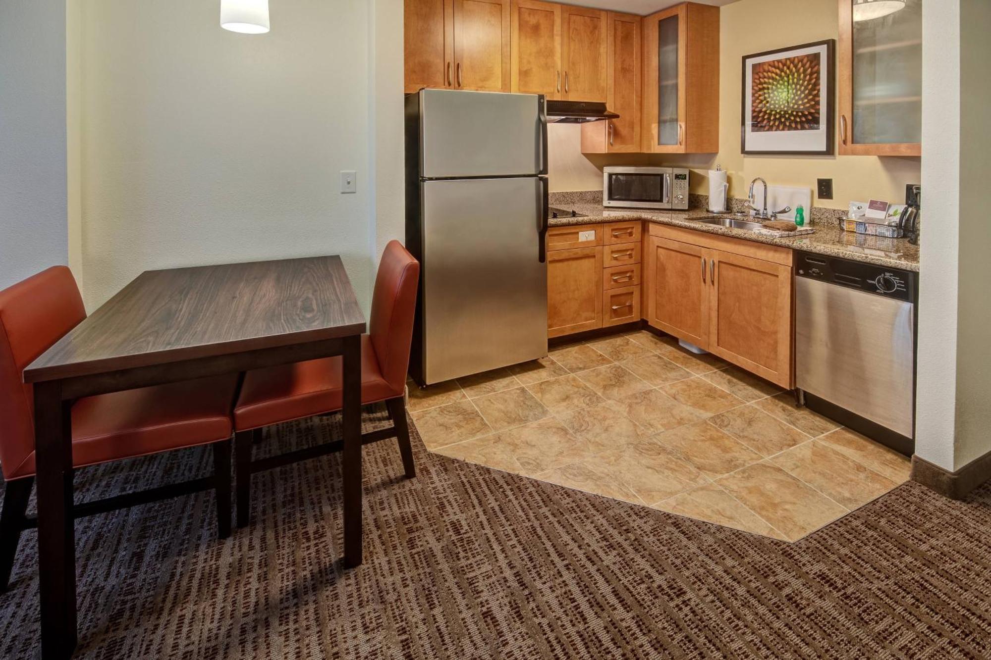 Downtown Hotel 3*