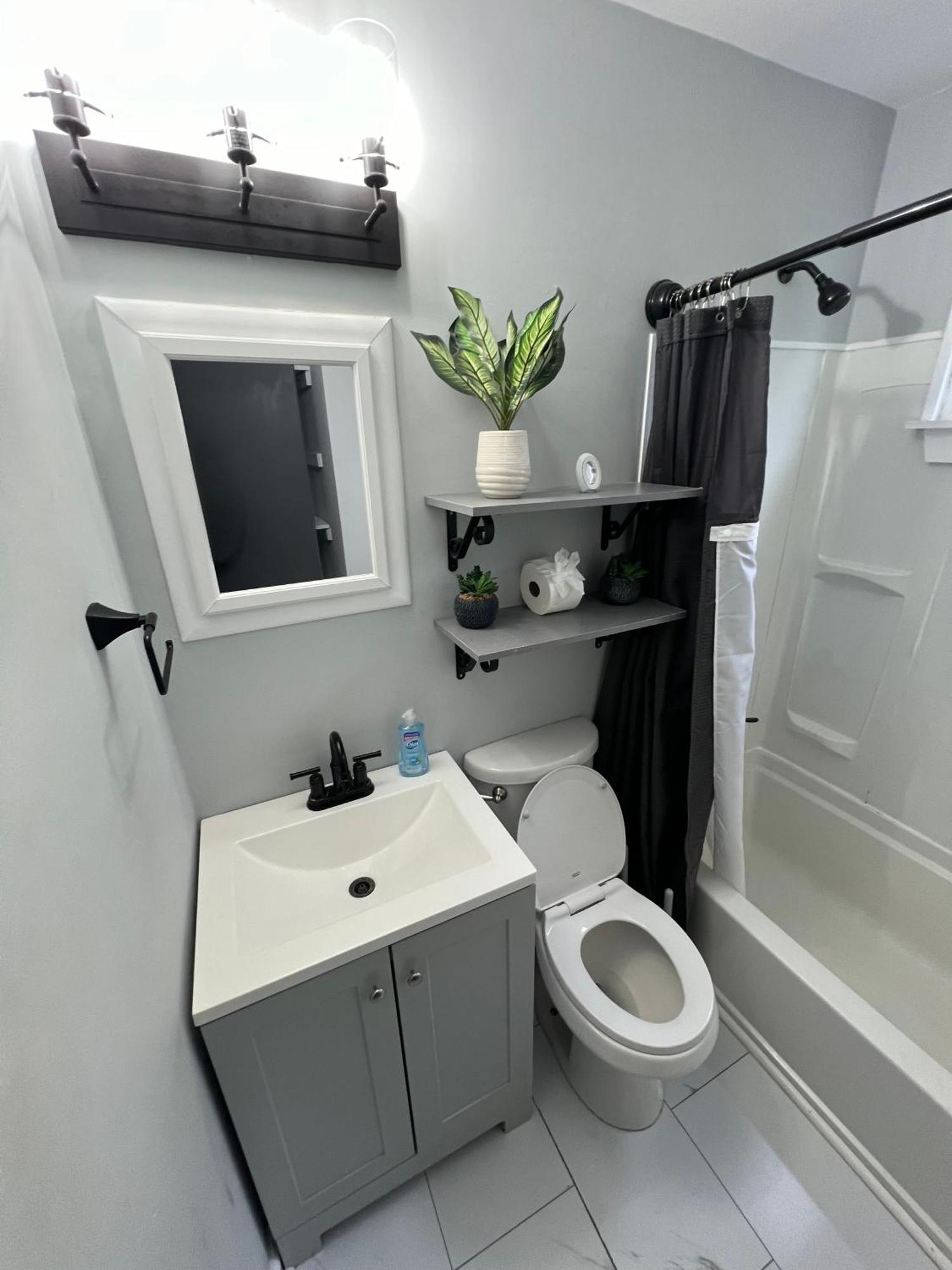 Holiday home Fantastic 3br Close To Botanical Gardens And Airport