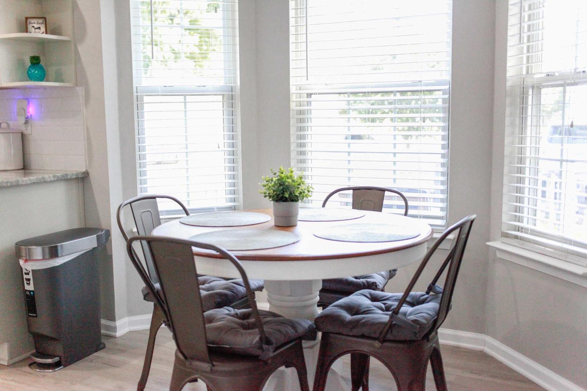 Sojourn Family Sleeps 6 Apartment *