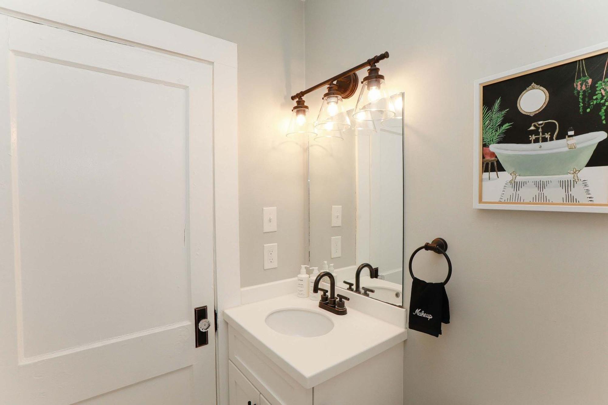 Sojourn At Colley Manor Unit 3 Sleeps 4 Apartment