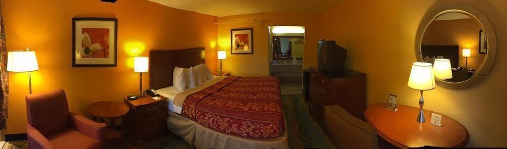 Days By Wyndham Military Circle Hotel Norfolk