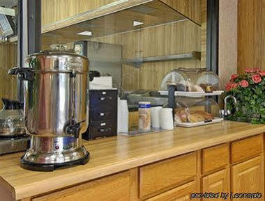Hotel Days By Wyndham Military Circle 2*
