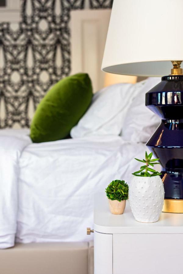 The At Four Eleven York 4*