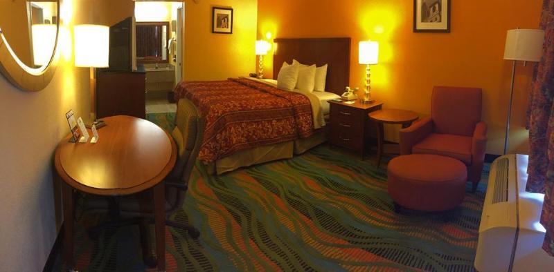 Hotel Days By Wyndham Military Circle Norfolk